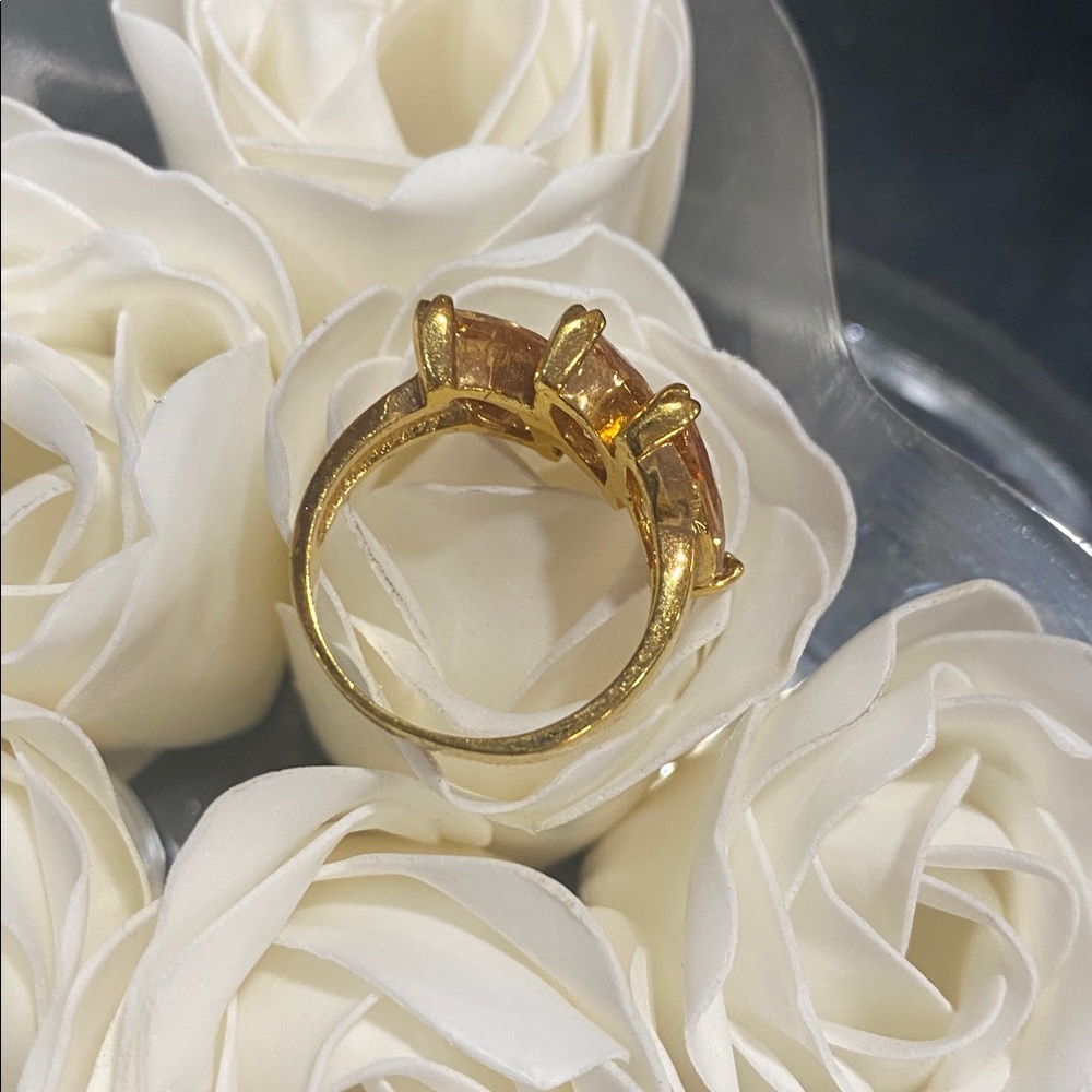 Size 7-1/2 Statement Ring - Picture 4 of 5